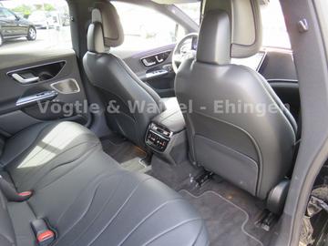 2022 Mercedes-BENZ EQE — миниатюра 25