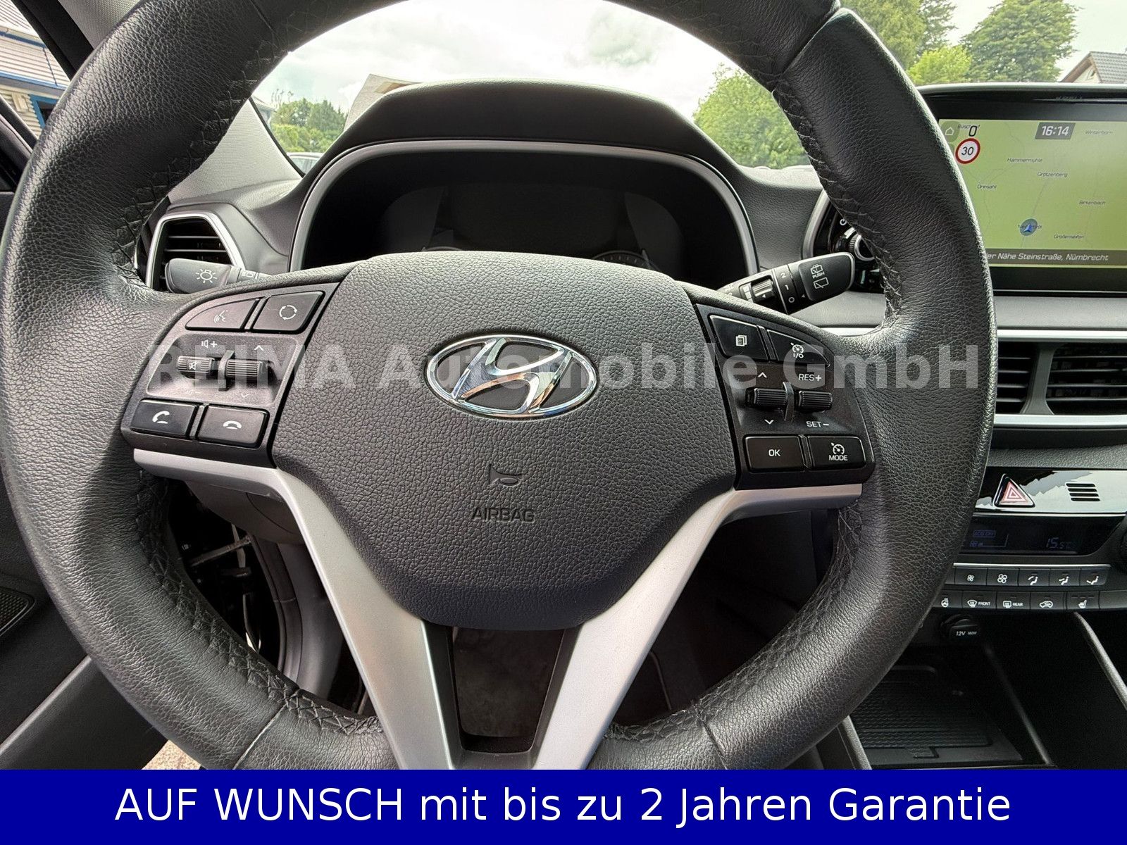 Fahrzeugabbildung Hyundai Tucson Advantage 1,6i 2WD, Pano, Navi, LED