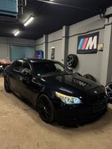 BMW Bmw E60 530d LCI M5 Optik M Paket ab Werk ... - BMW 530: 530d E60