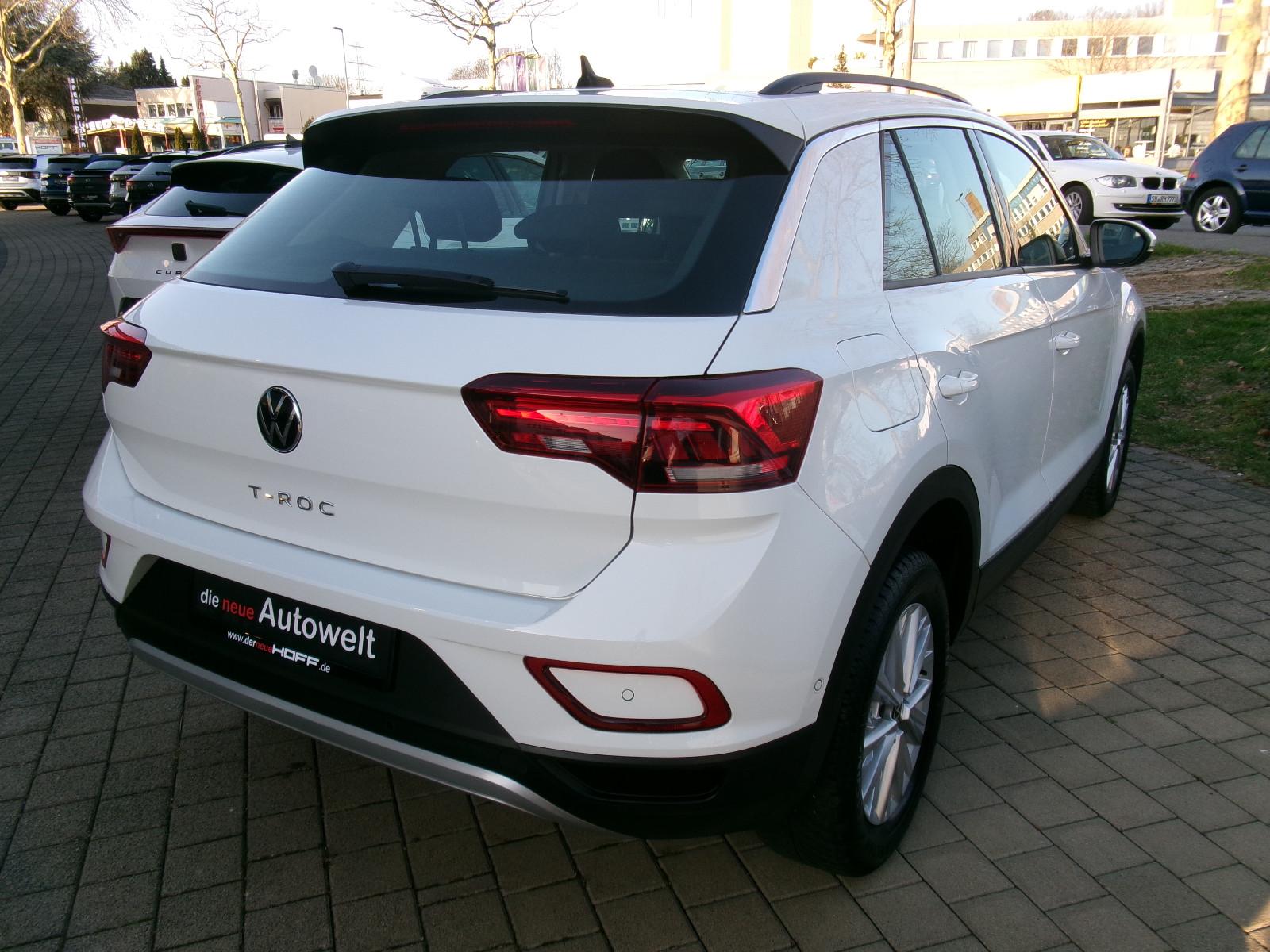 Volkswagen T-Roc 1.0 TSI Life PA PDC SHZ Allwetter DAB+ LED