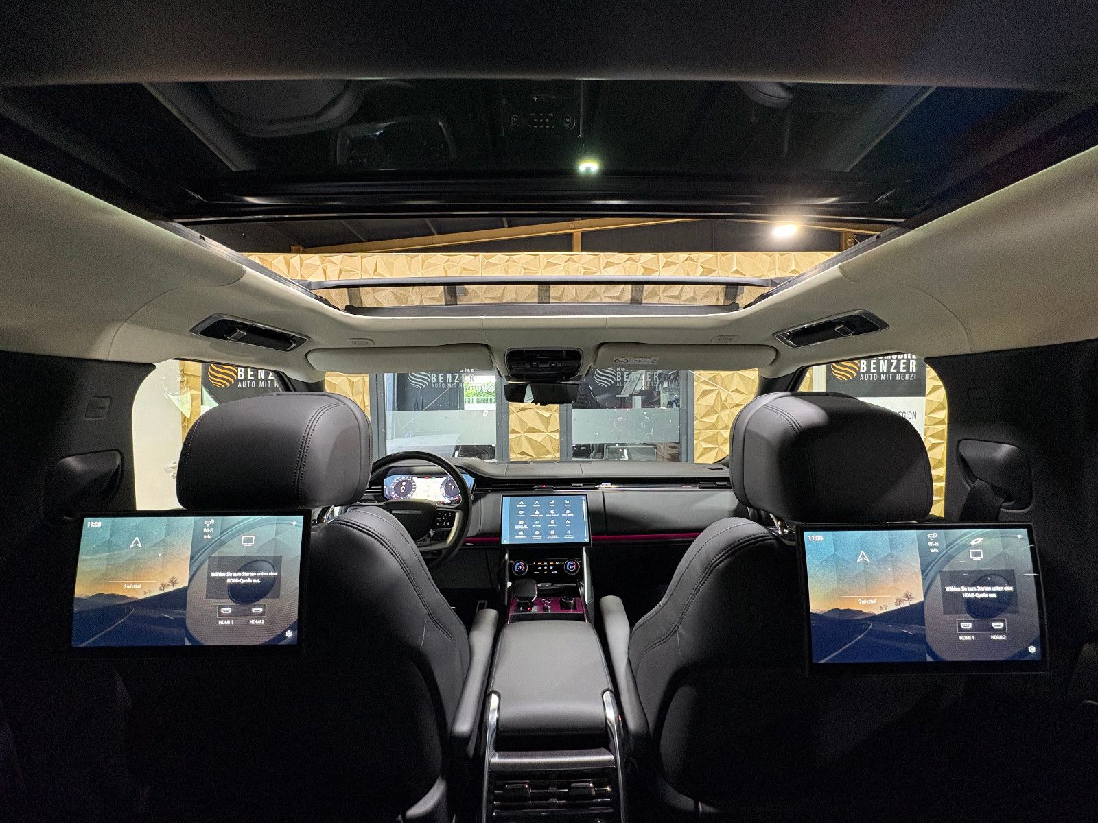 Fahrzeugabbildung Land Rover Range Rover D350/FIRST-EDITION/PANO/FOND-TV/360°
