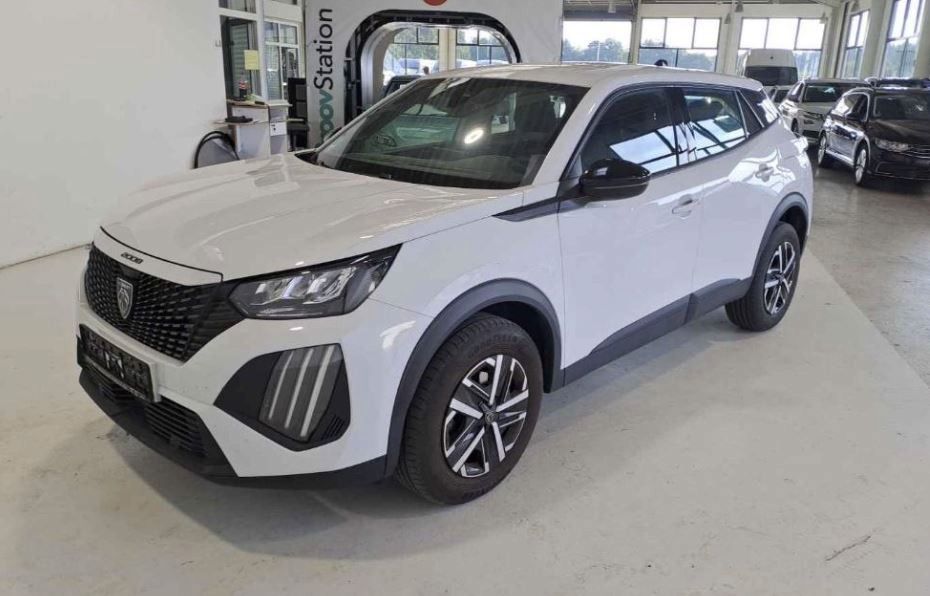 Fahrzeugabbildung Peugeot 2008 1.2 ACTIVE NAVI/LED/PDC/TEMP./ASS./SPORT