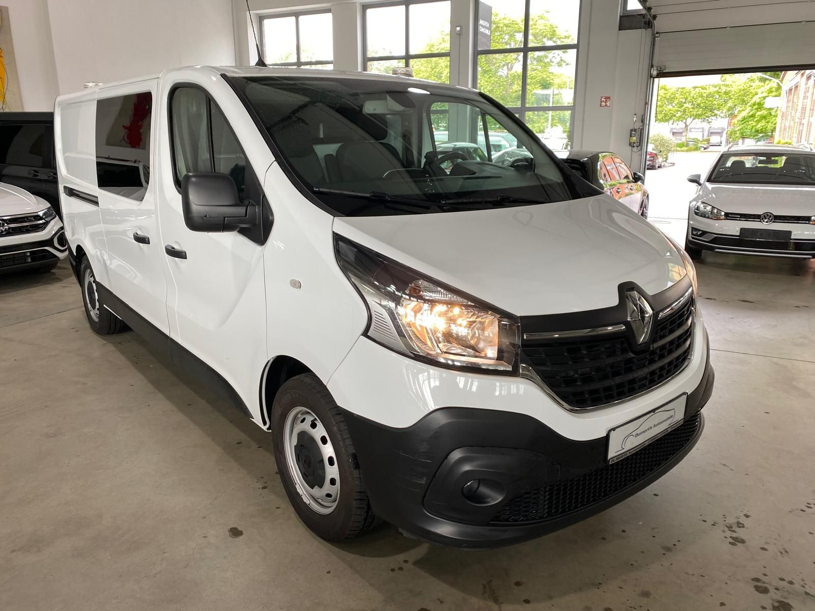 Fahrzeugabbildung Renault Trafic L2H1 2.0 dCi 145/Navi/Klima/AHK/STHZG/