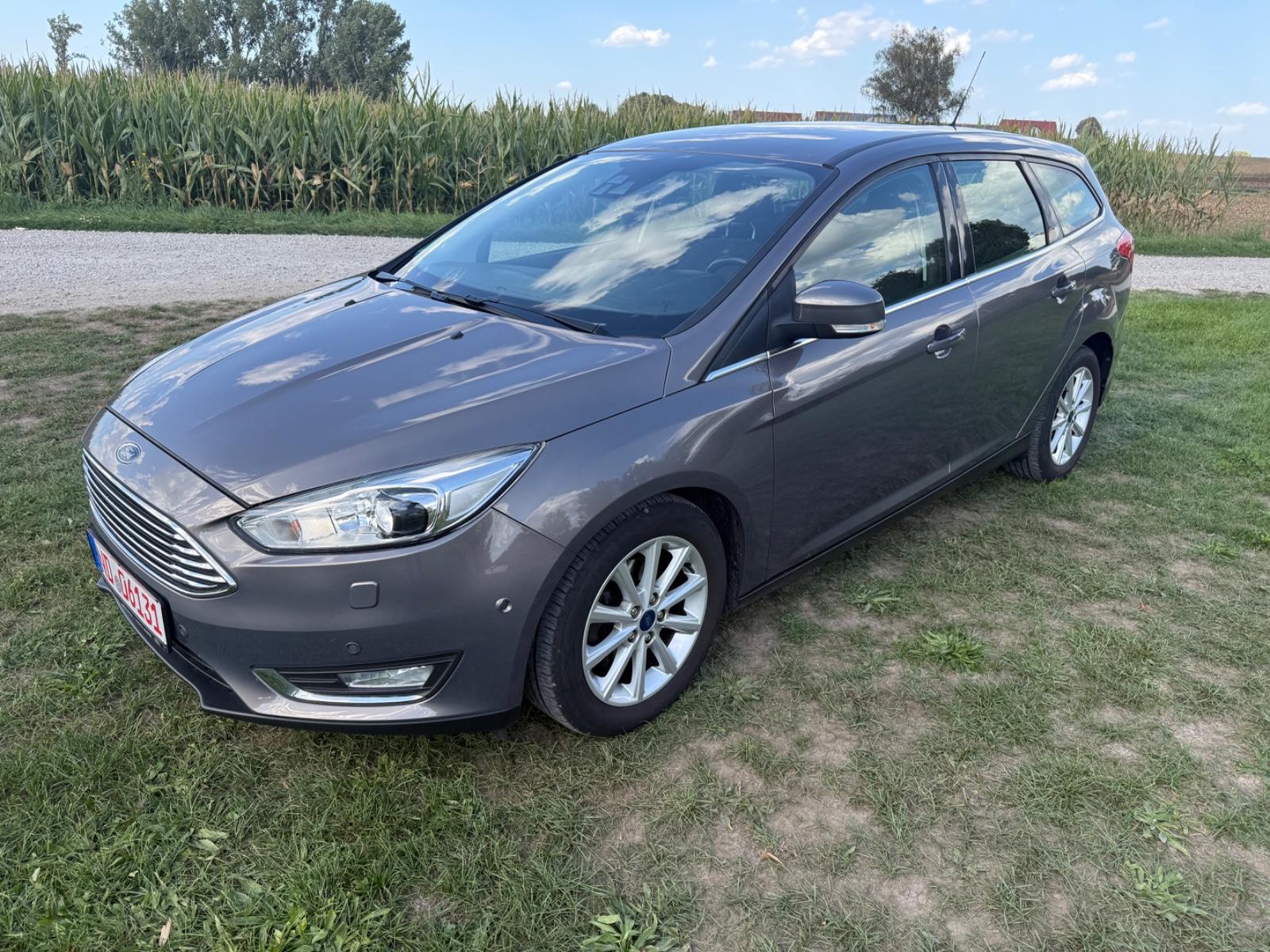 Ford Focus Turnier Titanium TÜV 06/27*Fährt Schön