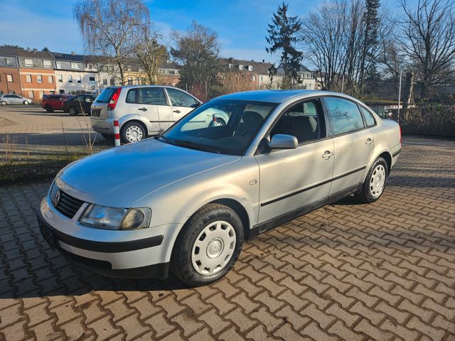 Volkswagen Passat,1.Hand,Automatik 85000KM