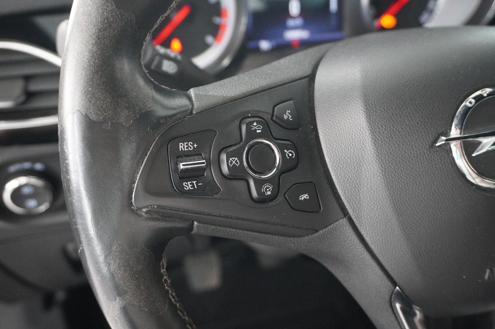 Fahrzeugabbildung Opel Astra K ST 1.6T INNOV. AHK/MATRIX/KAMERA/NAVI/SH