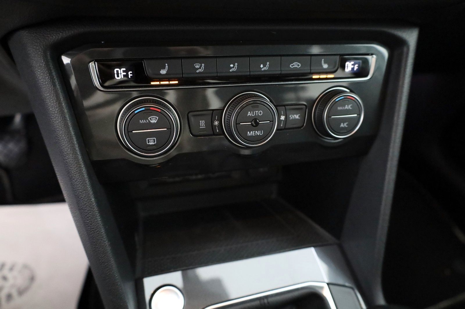 Fahrzeugabbildung Volkswagen Tiguan Allspace Comfortline,Navi,SH,ACC,AHK,+WR