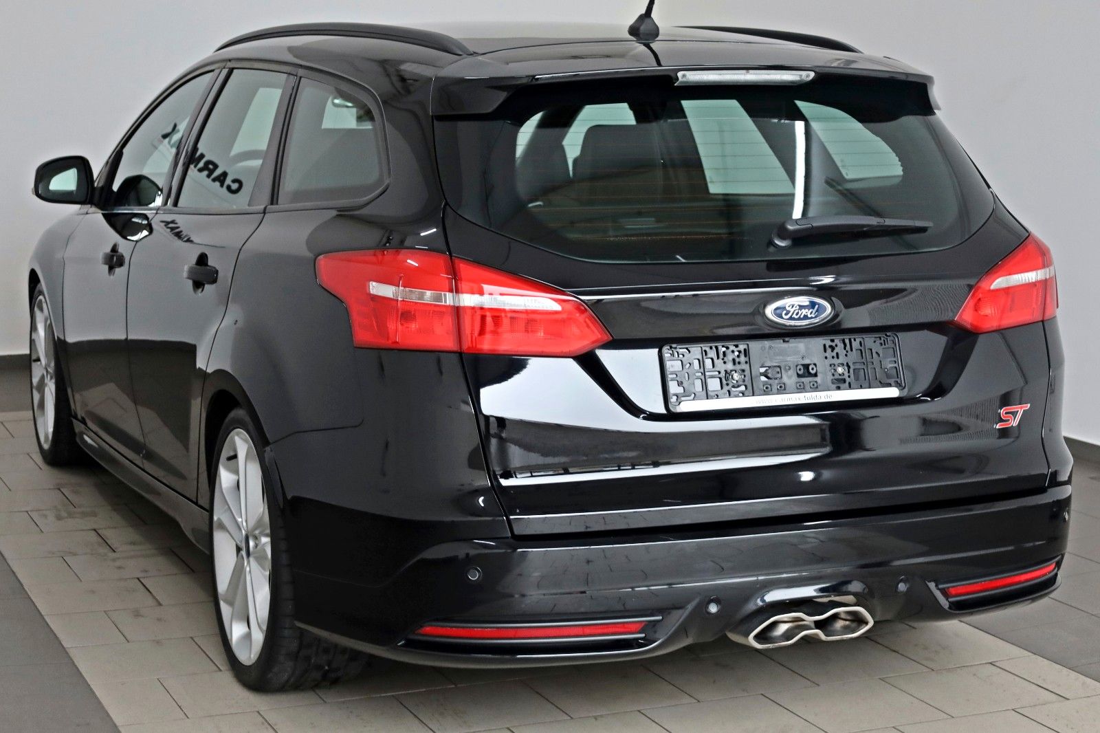 Fahrzeugabbildung Ford Focus Turnier ST Leder,Navi,Xenon,SH,PDC,SR+WR