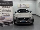 Volvo V60 Kombi R Design AWD *Leder/LED/Navi/360°* - Volvo V60: Awd R Design