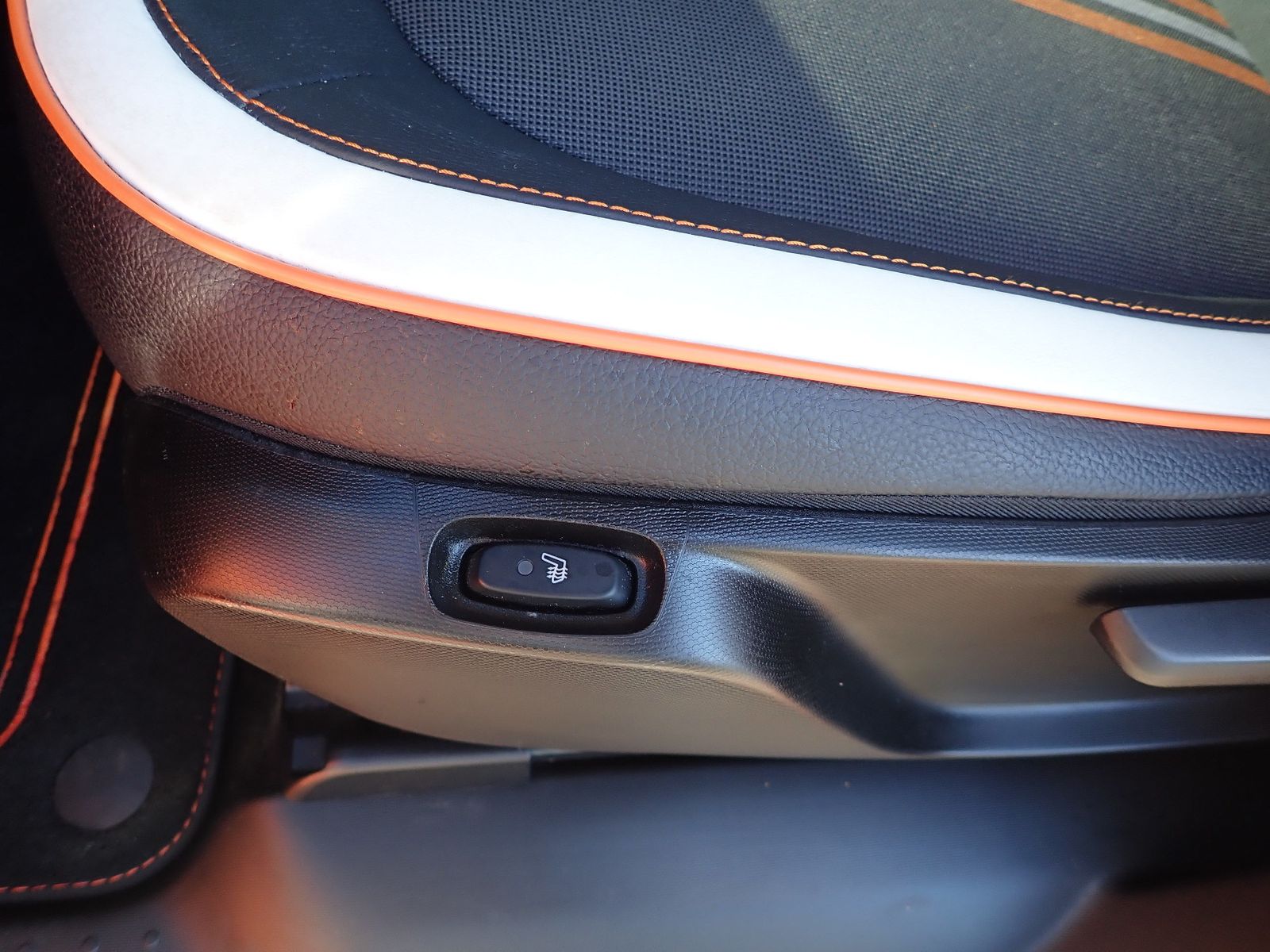 Fahrzeugabbildung Renault Twingo GT ENERGY TCe 110
