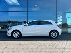 Fahrzeugabbildung Mercedes-Benz A 180 Style LED Navi Einparkhilfe Sitzhzng. 16"