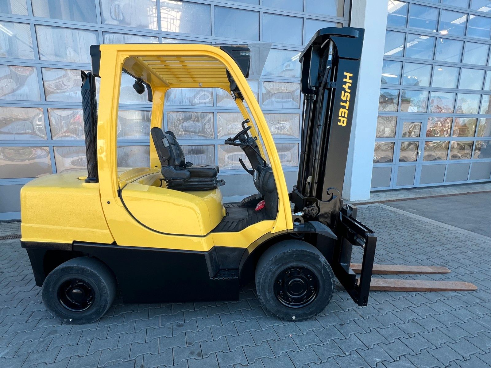 Fahrzeugabbildung Hyster H4.5 FT S5 / Duplex: 3.40m / nur 3.366h! / SS