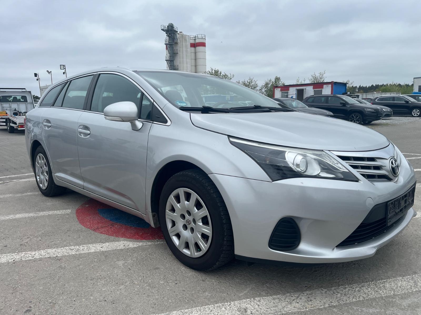 Toyota Avensis Kombi/2 HAND/Scheckheft/Tüv 11/2027/
