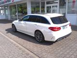 Mercedes-Benz C 63 AMG Mercedes-AMG C 63 T Pano LED - mit Benzin-Antrieb: Vollleder, Scheckheftgepflegt, Kombi, mit Klimaanlage