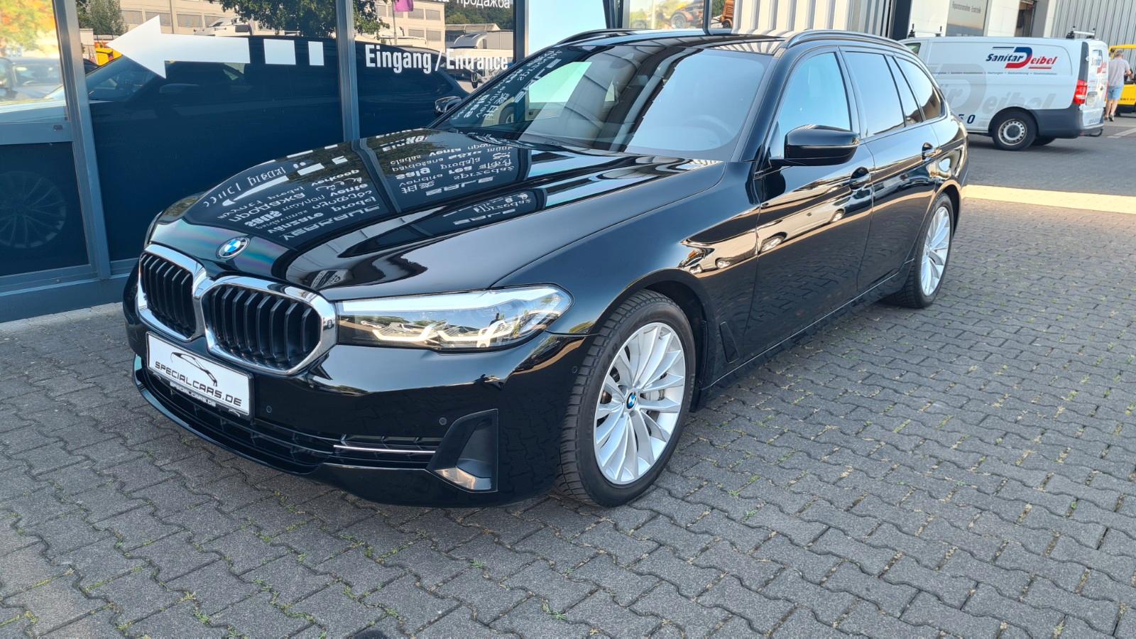 BMW 530d T xDrive - Sport AUT - SHADOW - AHK -