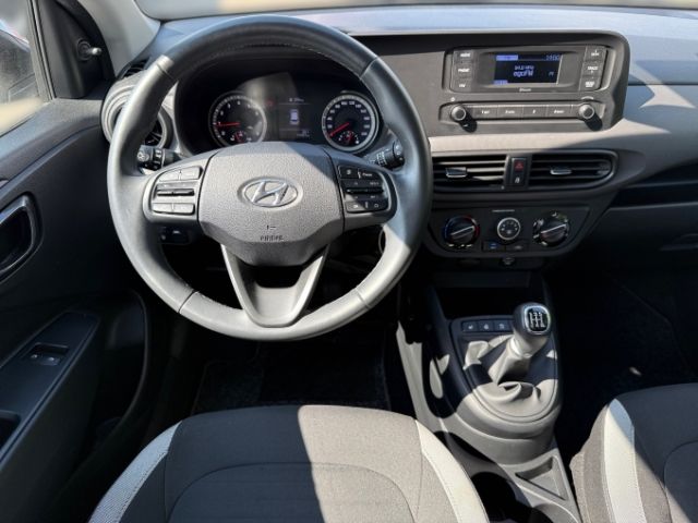 Fahrzeugabbildung Hyundai i10 Select 1.0 +RADIO+KLIMA+BT+SHZ+TEMPOMAT+DAB+