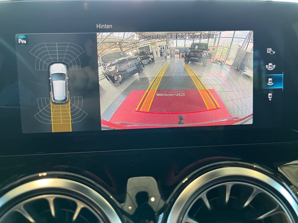 Fahrzeugabbildung Mercedes-Benz GLA 250 e Progressive Night Pano AHK Kamera LED