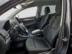 SKODA Karoq Fresh AHK NAVvorb SHZ LED PDC RKF BLT 5J G