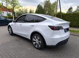 Tesla Model Y Hinterradantrieb RWD RWD - Tesla Model Y Gebrauchtwagen in Berlin