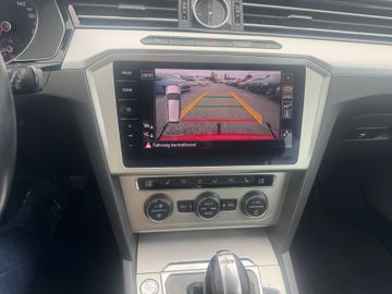 Volkswagen Passat - 9
