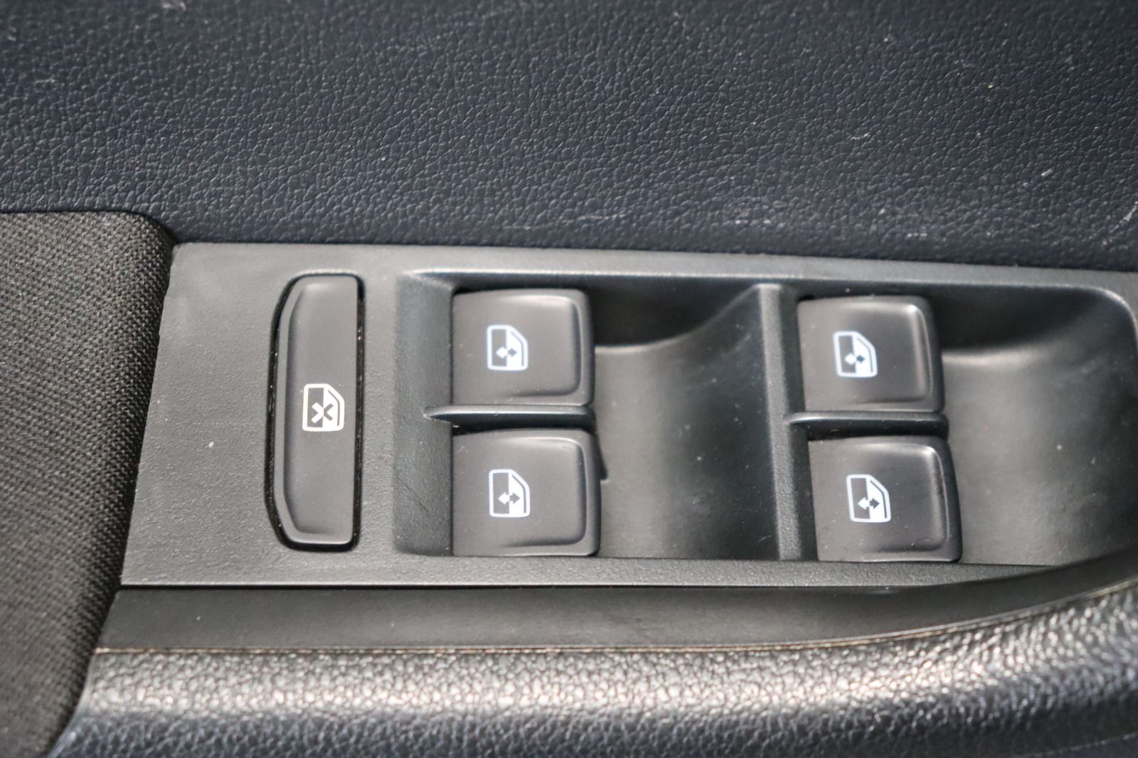 Fahrzeugabbildung SKODA Fabia 1.0 TSI * Navi * 1.Hand Soleil