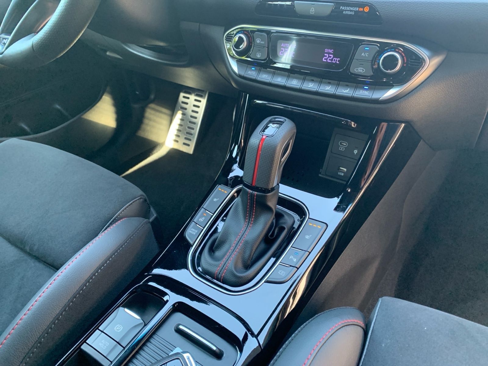 Fahrzeugabbildung Hyundai i30 Kombi FL 1.5 T-GDI 7-DCT N Line Mild-Hybrid