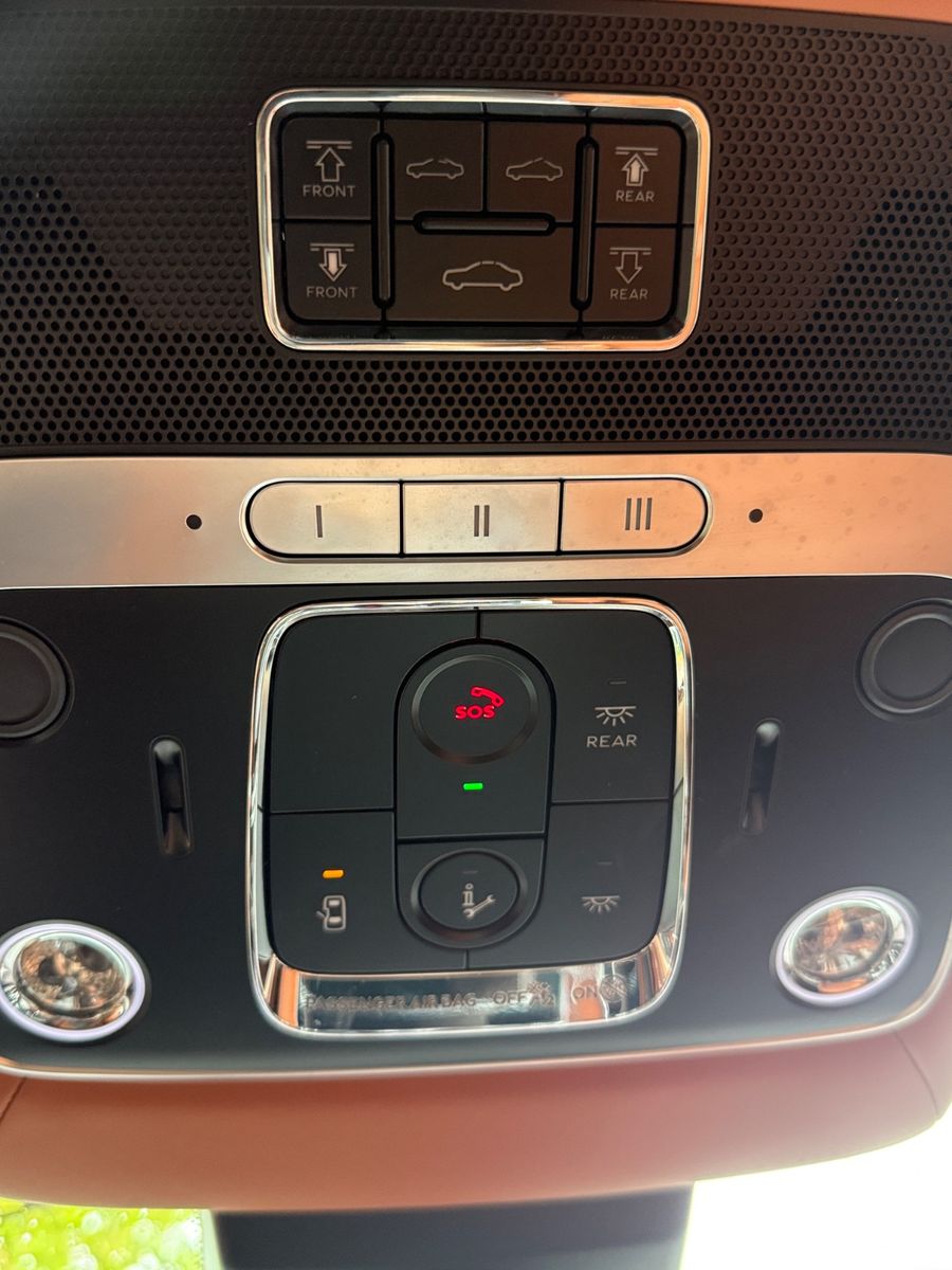 Bentley Flying Spur V8 Naim VOLL EXCLUSIV INDIVIDUAL foto 23