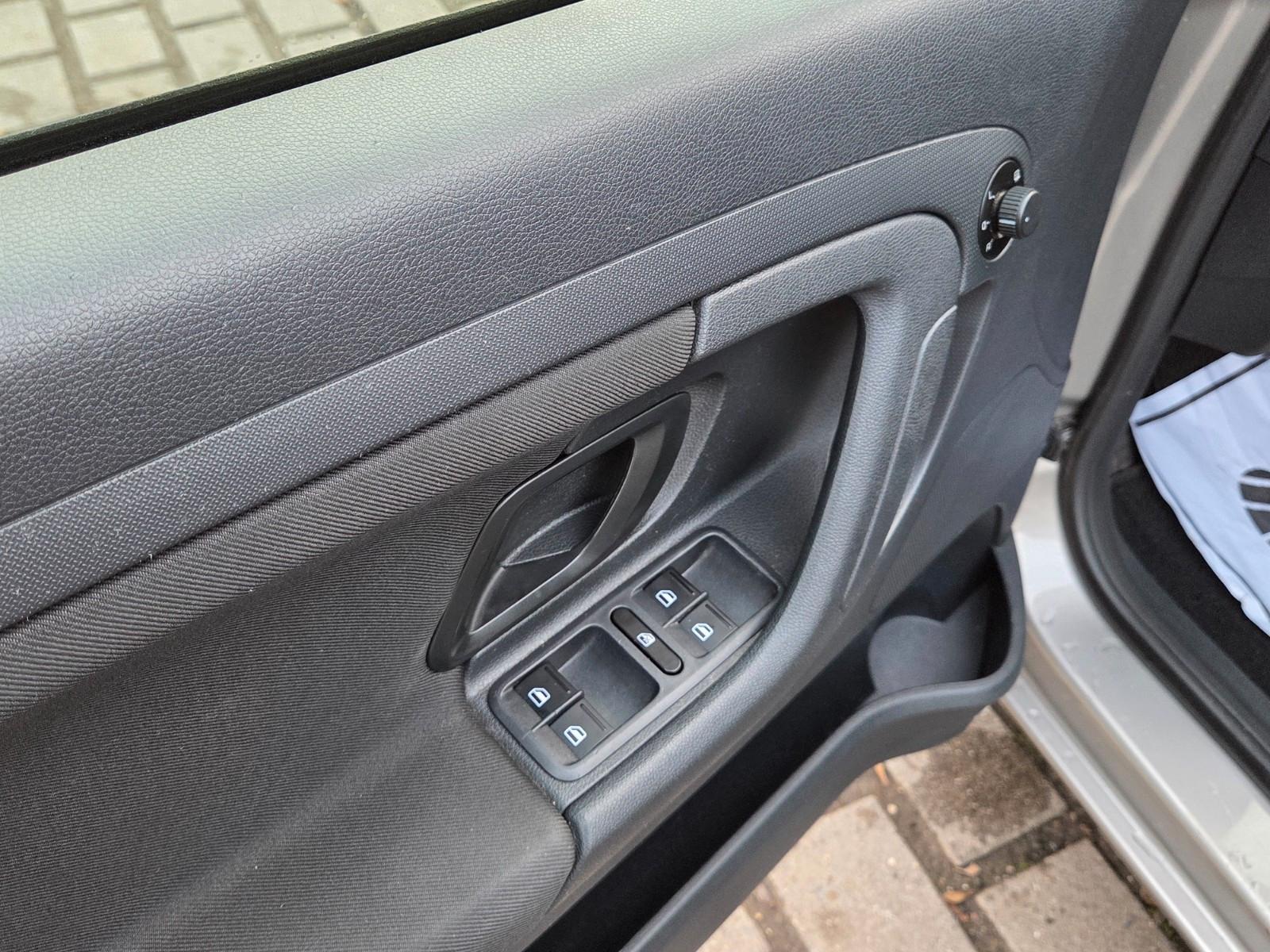 Skoda Roomster 2012 — photo 21