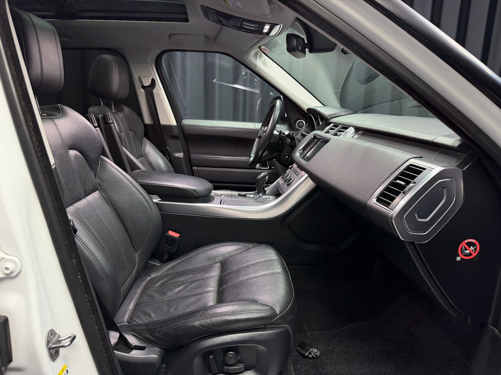 Fahrzeugabbildung Land Rover Range Rover Sport HSE Dynamic|AHK|PANO
