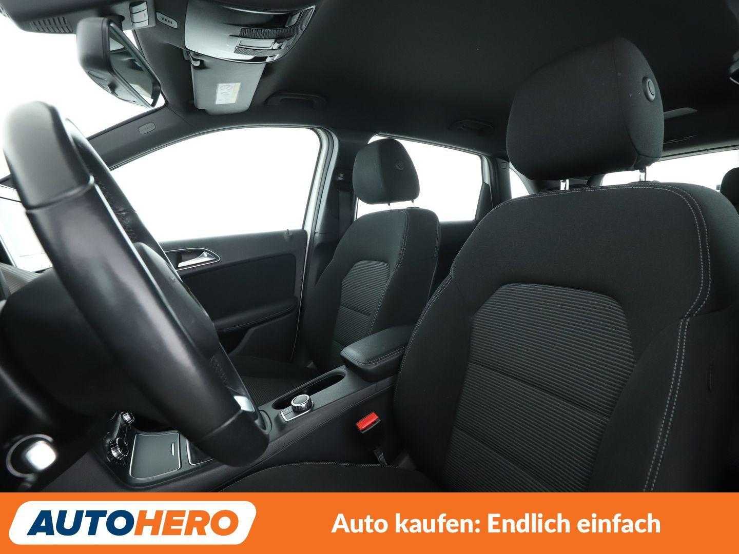 Mercedes-Benz B 180 Style *NAVI*TEMPO*PDC*SHZ*