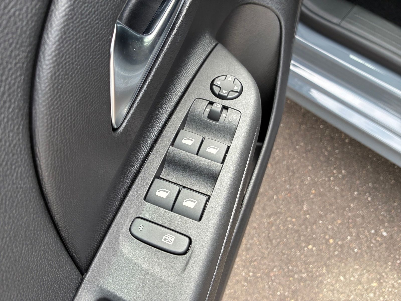 Fahrzeugabbildung Opel Corsa F 1.2 Turbo GS Kamera,LED,SHZ,PDC