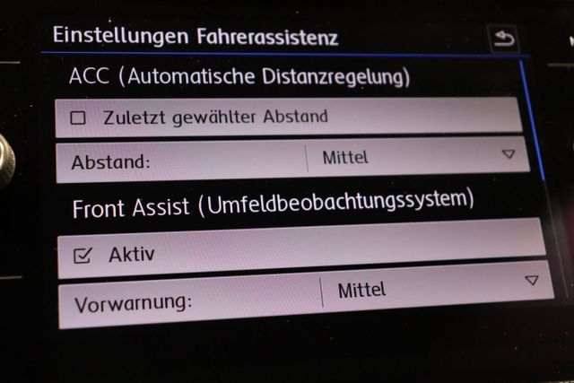 Golf Sportsvan 2.0 TDI DSG ACC NAVI AHK BT KAMER