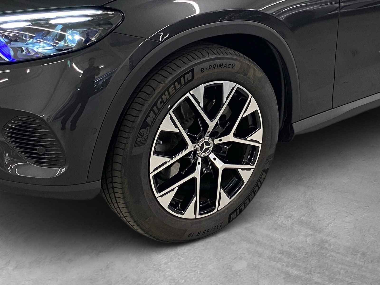 Fahrzeugabbildung Mercedes-Benz GLC 200 4M Avantgarde*AHK*Distr*360*DIGITAL*Memo