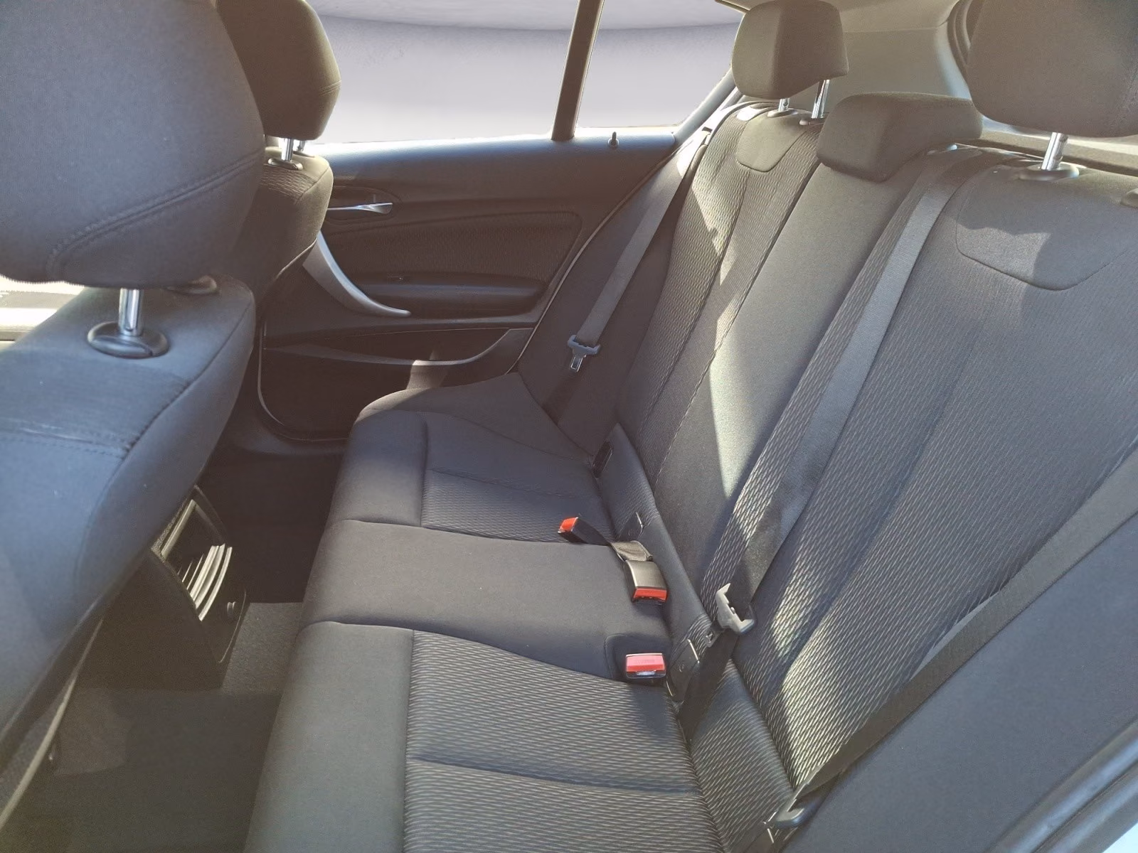 BMW 118i Limousine Advantage Bluetooth PDC Klima