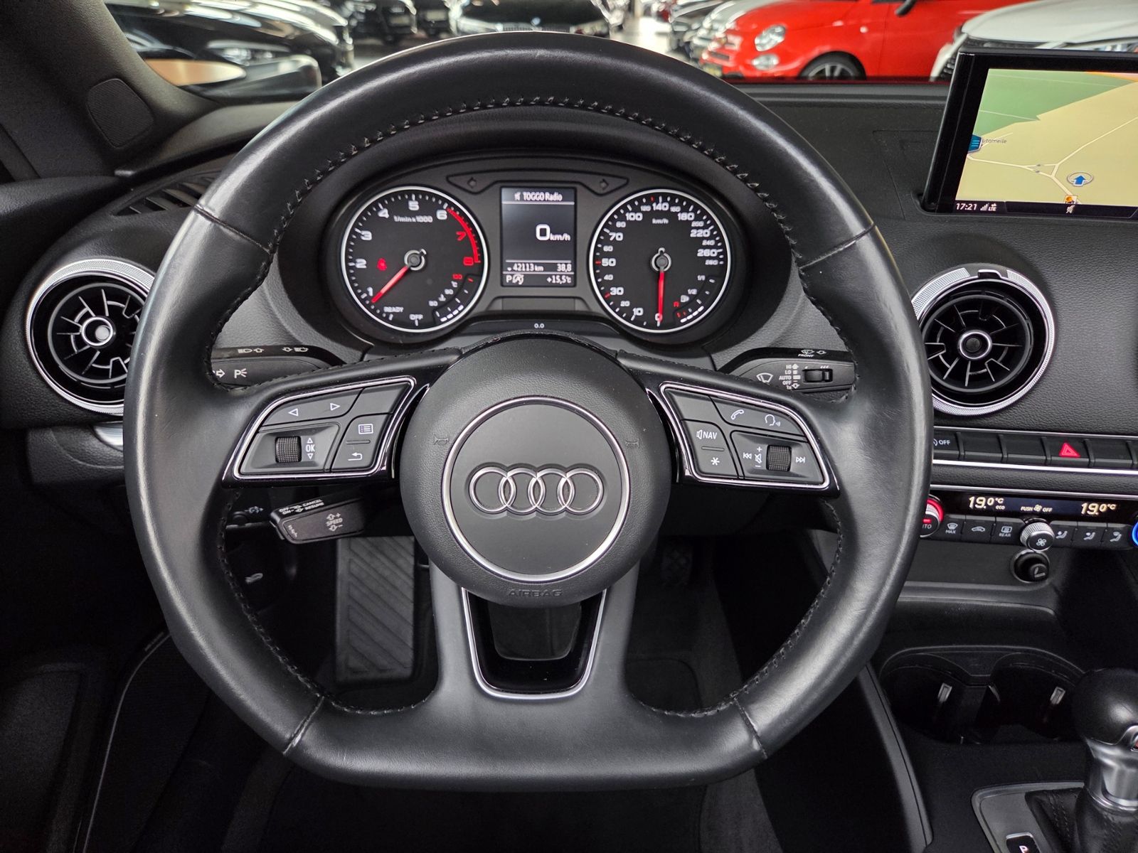 Fahrzeugabbildung Audi A3 Cabriolet 35 TFSI S line sport B&O LED NAV