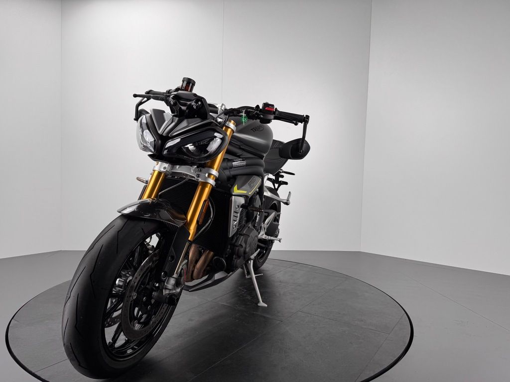 Fahrzeugabbildung Triumph SPEED TRIPLE 1200 RS *TOP-ZUSTAND *1. HAND