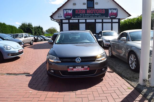 Volkswagen Jetta VI HighlineTÜV NEU,KLIMAAUTOMATIK,NAVI,PDC