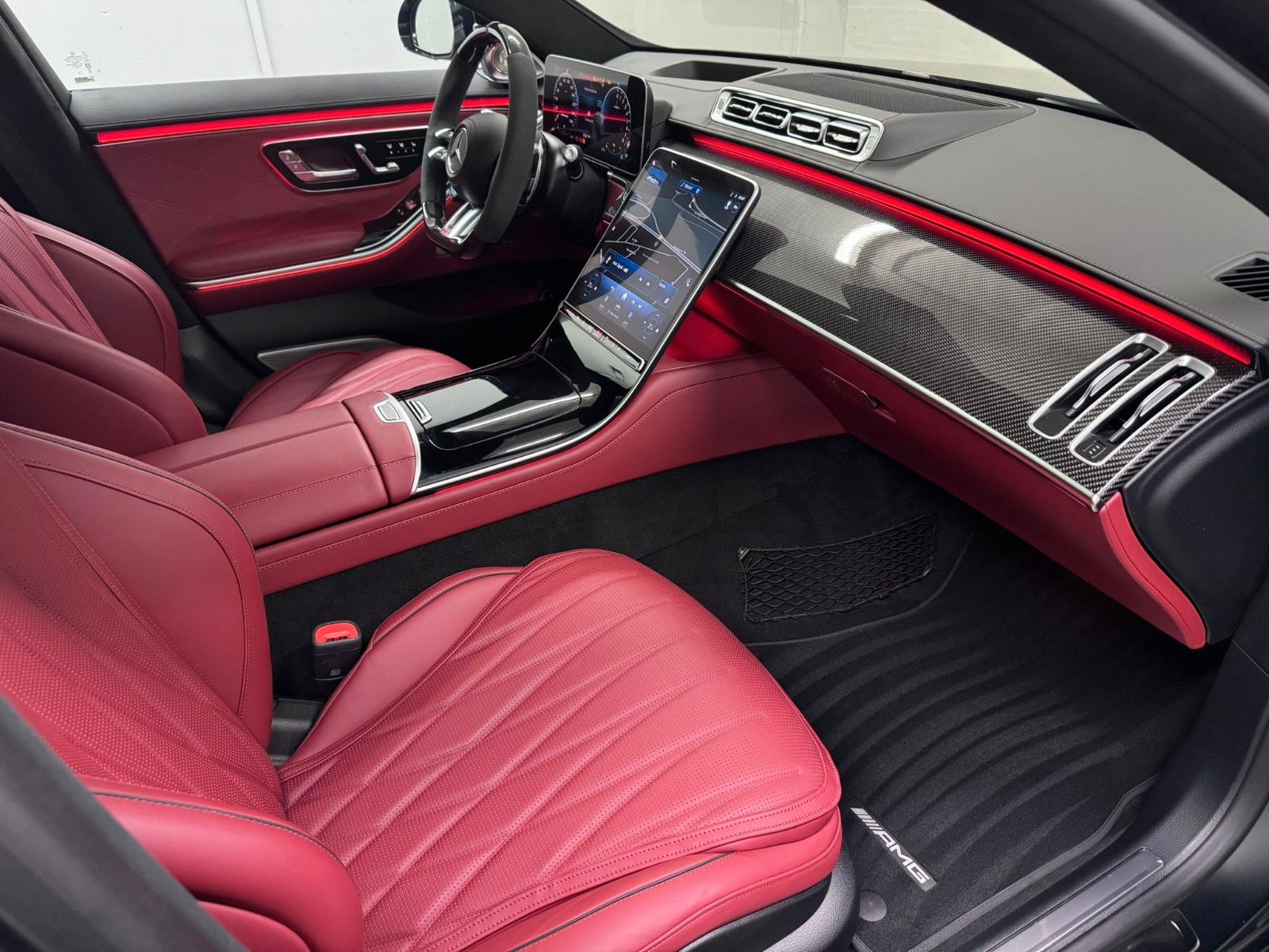 Fahrzeugabbildung Mercedes-Benz S 63 E Performance L  *MANUFAKTUR*