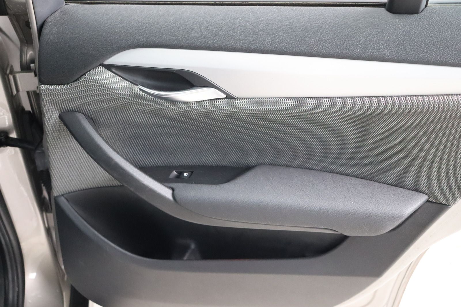 Fahrzeugabbildung BMW X1 18i * X-Line * Xenon * Sitzhzg.