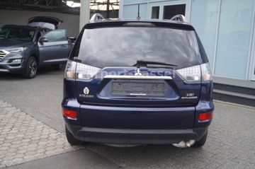 Mitsubishi Outlander - 5