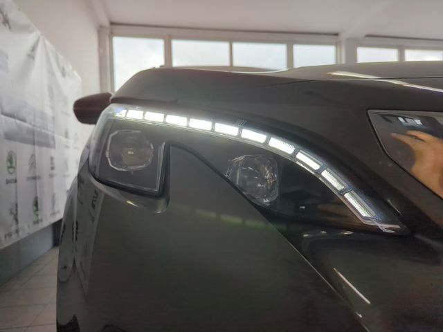 3008 Hybrid4 300 GT EAT8*PANO*LEDER*FOCAL*