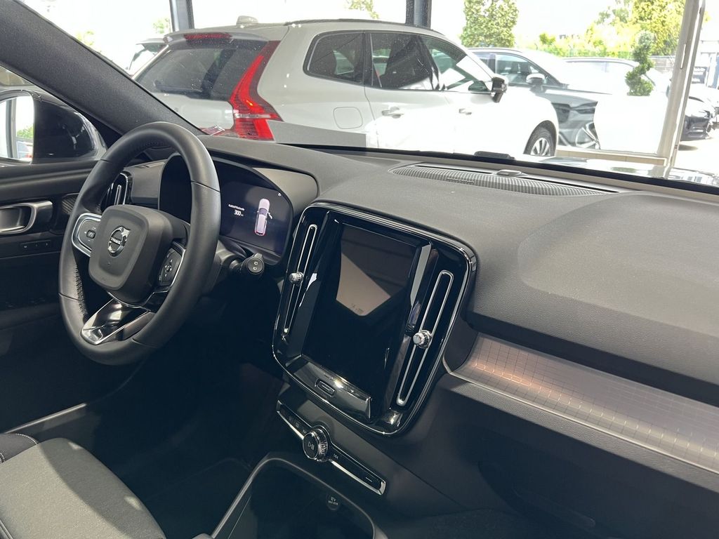 Volvo XC40 B4 Plus Dark ACC BLIS Kamera 19Zoll LED H/K