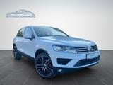 Volkswagen Touareg V6 TDI BMT/4Motion/AHK/KAMERA/1.HAND/NAV - : Geländewagen, V6