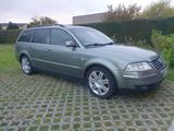 Volkswagen Passat Variant 2.5 V6 TDI 4motion Executive ... - Volkswagen Passat Variant aus 2001