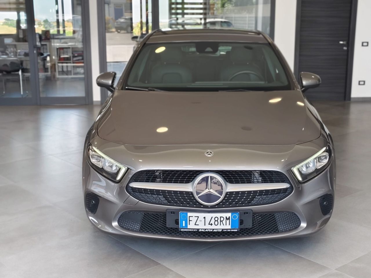 MERCEDES-BENZ A 180 d Business Extra