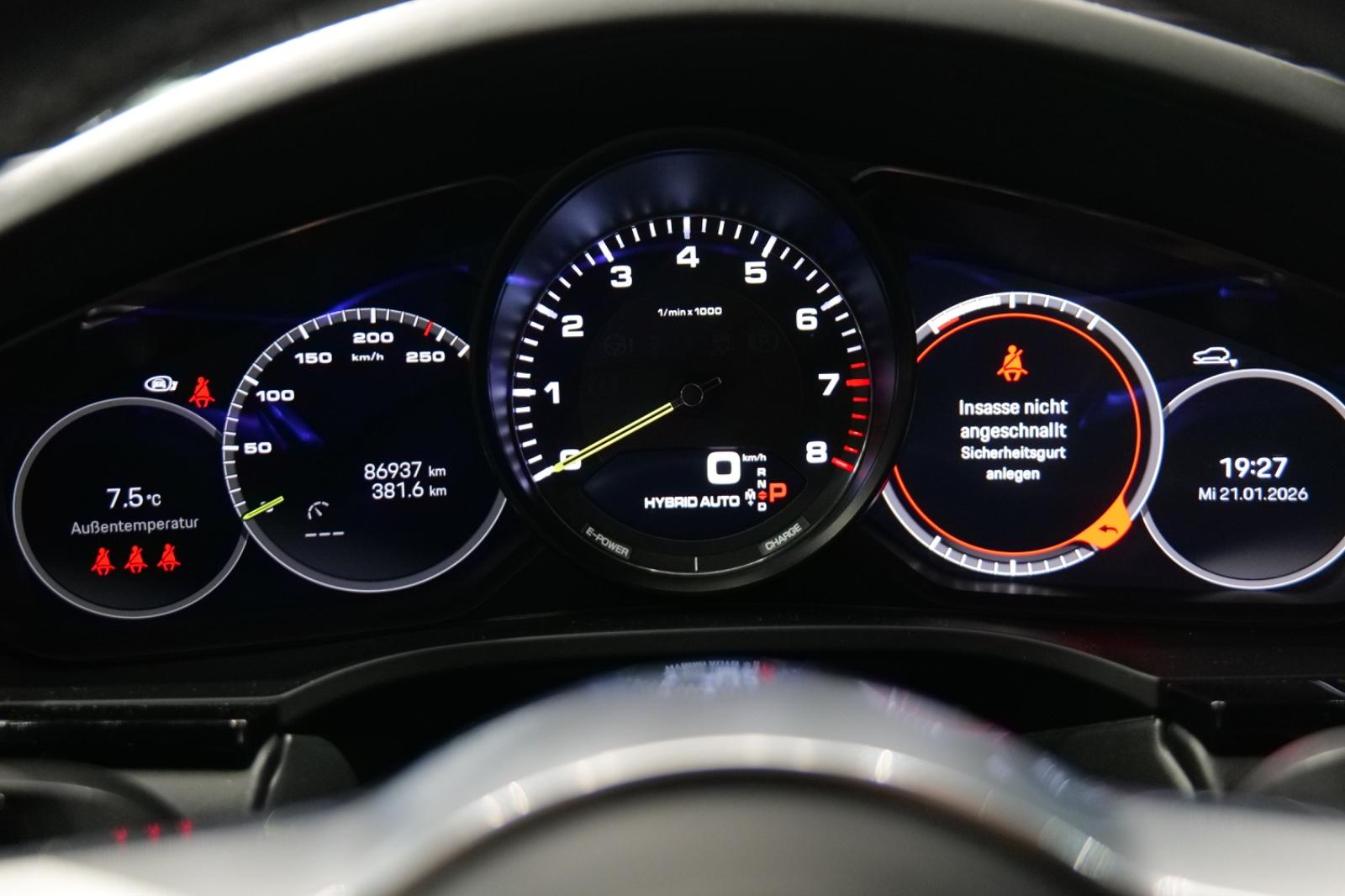 Porsche Cayenne Coupe E-Hybrid Platinum Edition*Chrono*