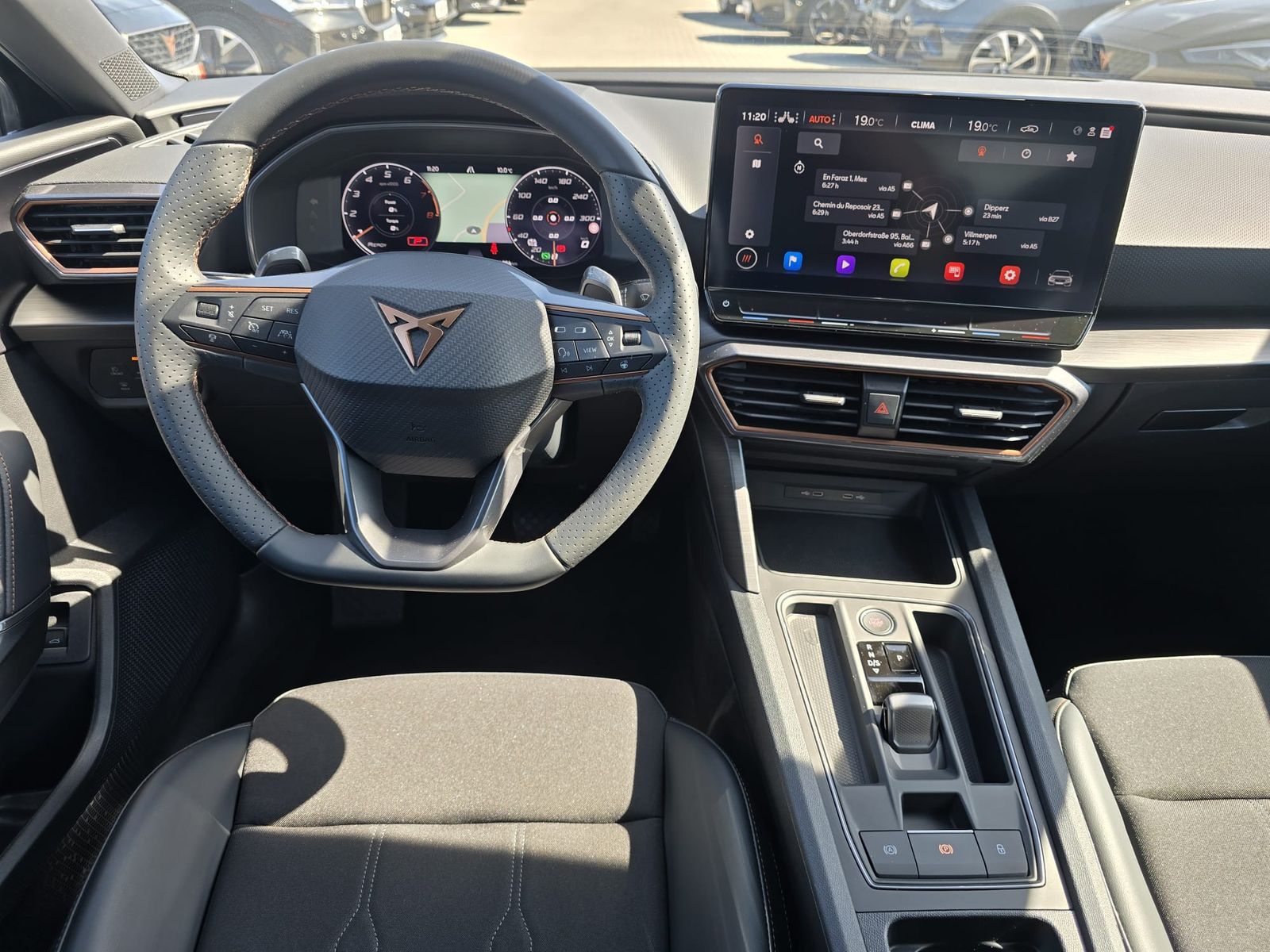Fahrzeugabbildung CUPRA Leon 1.5 eTSI DSG MATRIX-LED*ACC*AHK*KAMERA*18"
