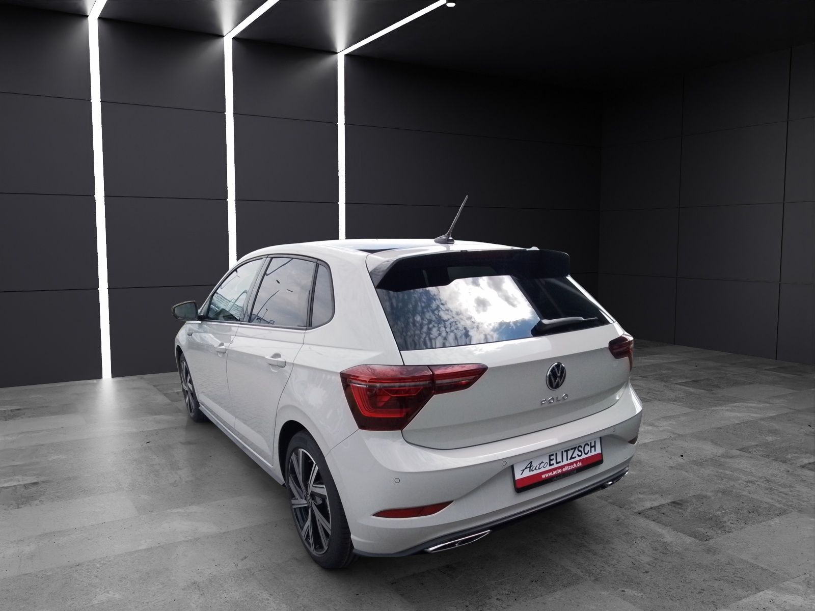 Fahrzeugabbildung Volkswagen Polo DSG R-Line