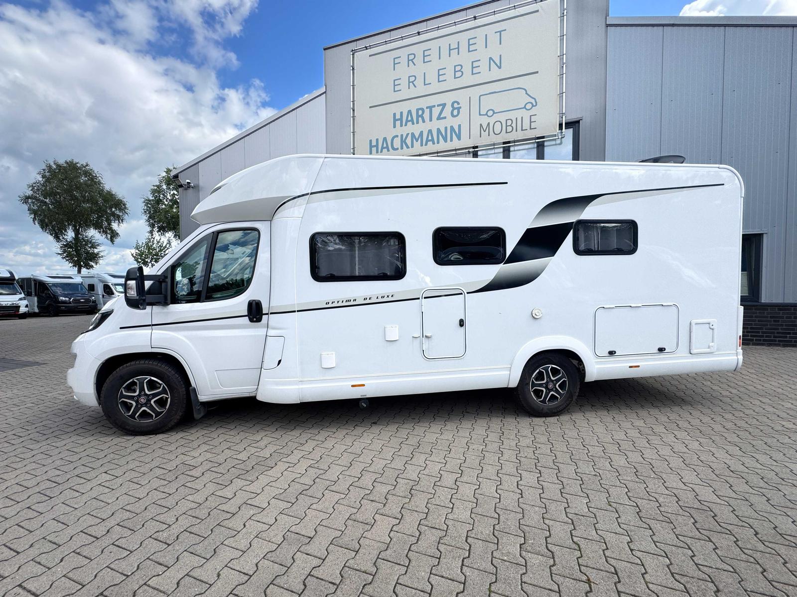Hobby Optima De Luxe  T70 E "Hyd.Stützen/Dachklima"