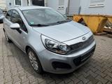 Kia Rio 1.4 Benzin Euro 5 - gebrauchte Kia Rio aus dem Jahr 2011